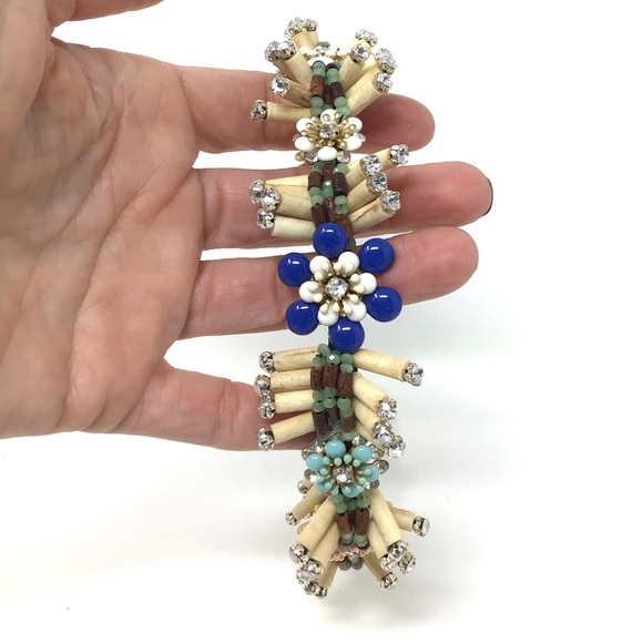 CRYSTAL & BEADED FLORAL HEADBAND - Picture 2 of 9